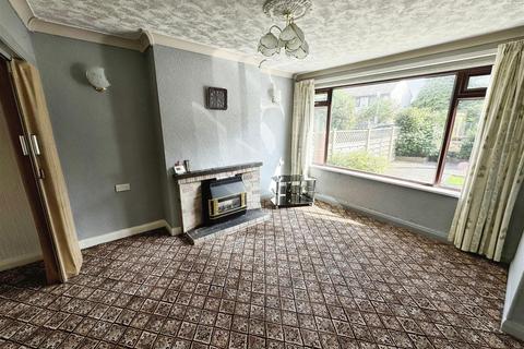 3 bedroom semi-detached house for sale, Newlands Grove, Northowram, Halifax