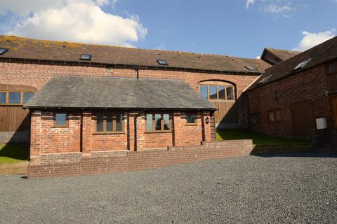 4 bedroom barn conversion for sale, Stourport Road, DY12 1PY