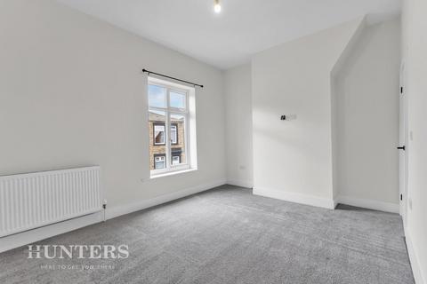 39 Herbert Street, Oldham, OL4 2QU