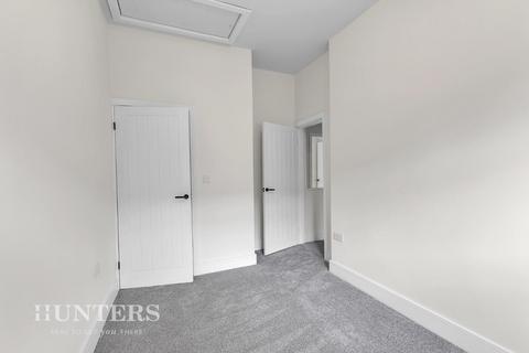 39 Herbert Street, Oldham, OL4 2QU