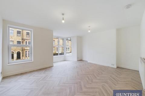 3 bedroom flat for sale, Aberdeen Walk, Scarborough