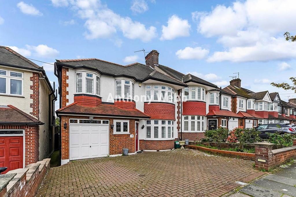 Morton Way, Southgate, N14 5 bed semidetached house for sale £1,100,000