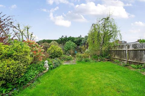 26 Vernon Drive, Stanmore, HA7 2BT