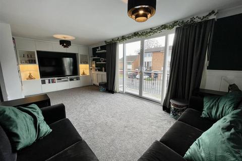 4 bedroom terraced house for sale, The Headlands, Darlington