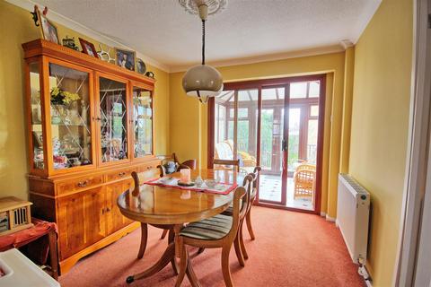 14 Lower Shott, Cheshunt, Waltham Cross, EN7 6DP