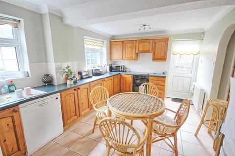 14 Lower Shott, Cheshunt, Waltham Cross, EN7 6DP