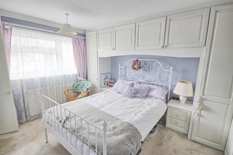 14 Lower Shott, Cheshunt, Waltham Cross, EN7 6DP