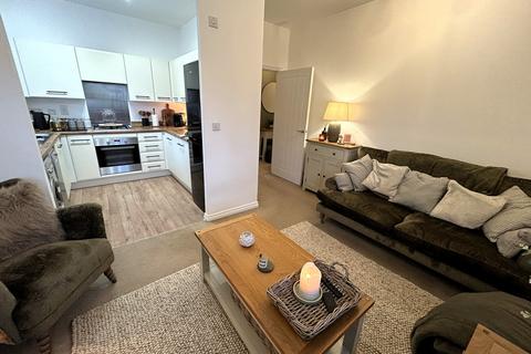 2 bedroom apartment for sale, Newbolt Close, Stowmarket, IP14