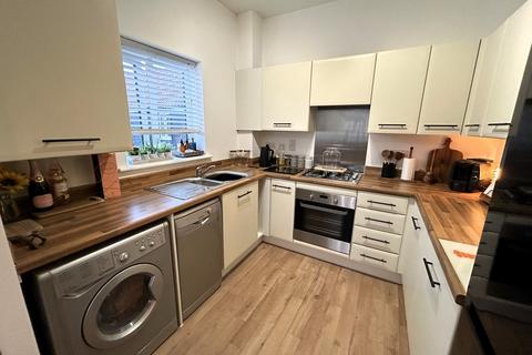 2 bedroom apartment for sale, Newbolt Close, Stowmarket, IP14