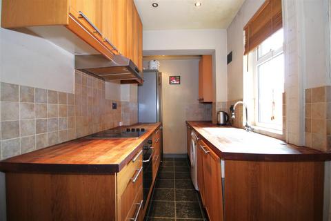2 bedroom terraced house to rent, Beatrice Road, Leicester