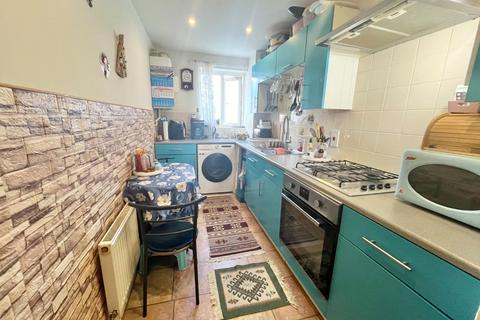 81 Balfour Close, Northampton, NN2 6LL
