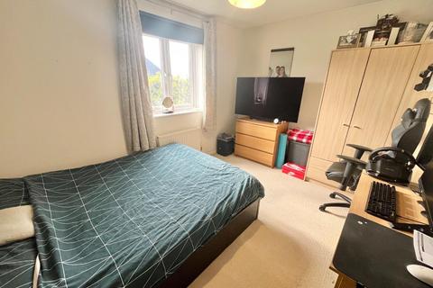 81 Balfour Close, Northampton, NN2 6LL
