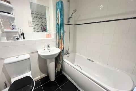 81 Balfour Close, Northampton, NN2 6LL