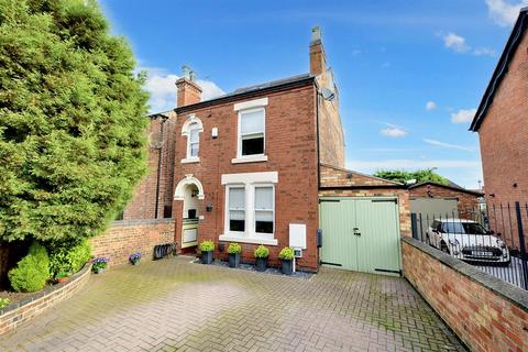 3 bedroom detached house for sale, Derby Road, Draycott