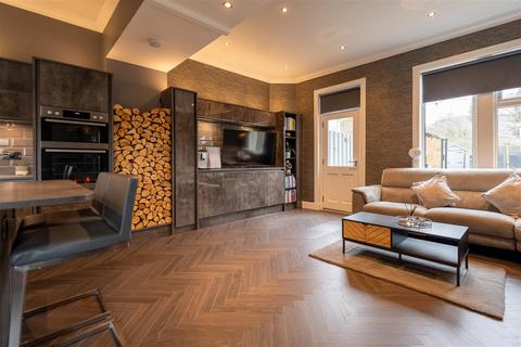 Almond Villa, 81 Glasgow Road, Perth, PH2 0PQ