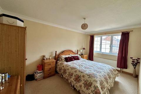 3 bedroom semi-detached bungalow for sale, St. Michaels Close, Shalfleet, Newport