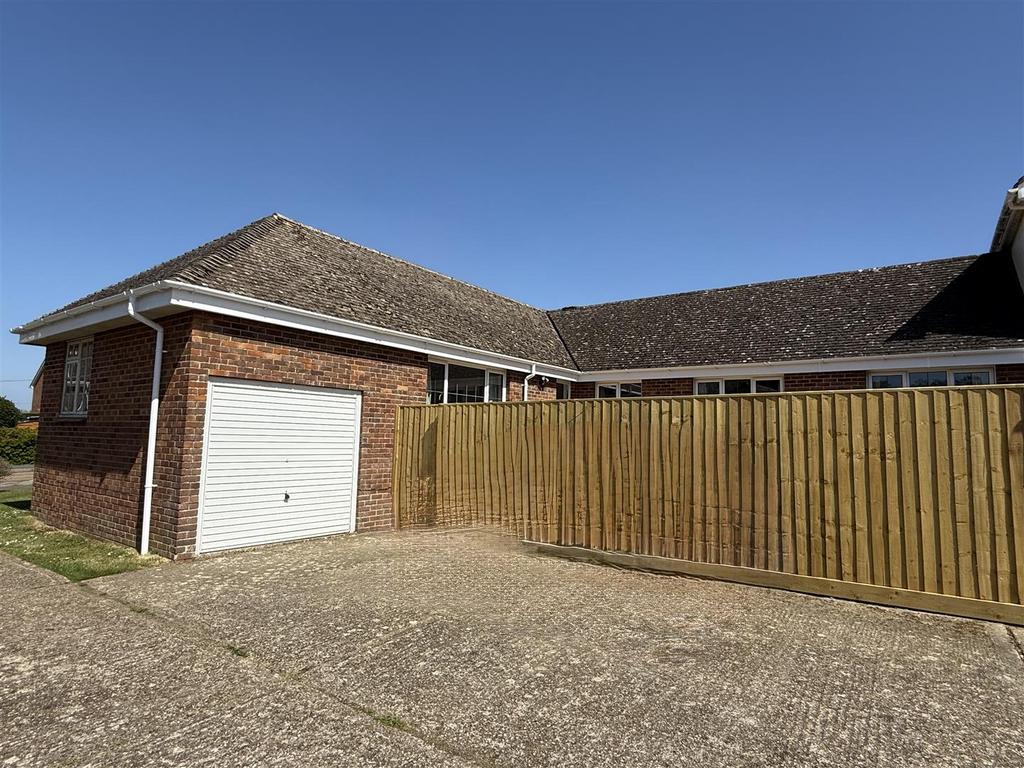 Garage: