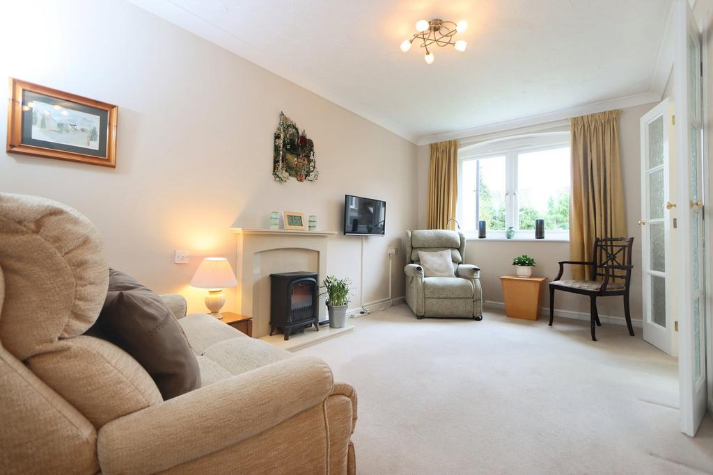 Worcester Road, Hagley, Stourbridge, DY9 1 bed apartment for sale £
