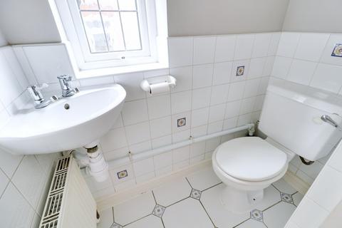 70 Purfleet Road, Aveley, South Ockendon, RM15 4DR