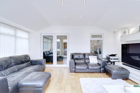 345 Danbury Crescent, South Ockendon, RM15 5XD