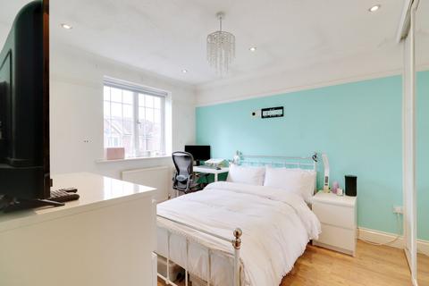 345 Danbury Crescent, South Ockendon, RM15 5XD
