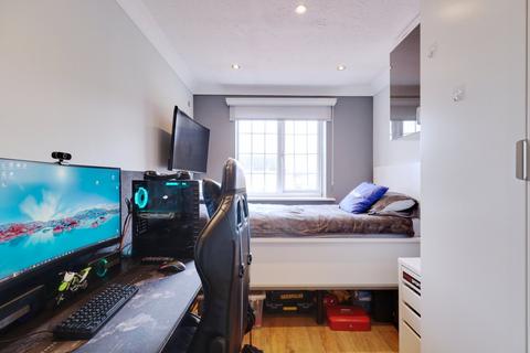 345 Danbury Crescent, South Ockendon, RM15 5XD
