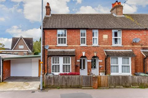 3 bedroom end of terrace house for sale, Shipbourne Road, Tonbridge, Kent