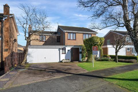 4 bedroom detached house for sale, Norfolk Drive Family Home, Melton Mowbray, LE13 0AZ