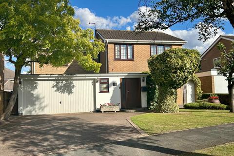 4 bedroom detached house for sale, Norfolk Drive Family Home, Melton Mowbray, LE13 0AZ