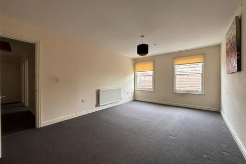 2 bedroom flat for sale, High Street, Deal, Kent