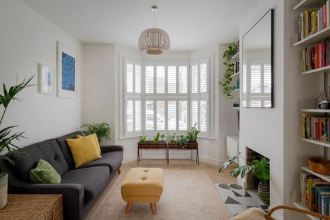 14 Dawlish Road, London, E10 6QD
