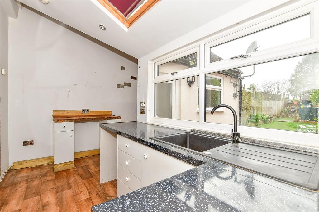 Stone Street, Petham, Canterbury, Kent 2 bed terraced house for sale