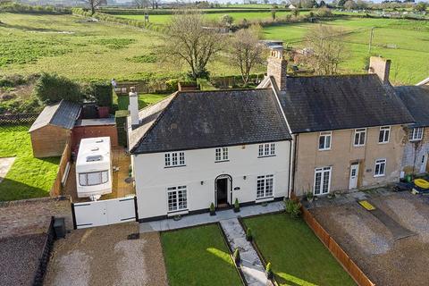 3 bedroom end of terrace house for sale, Tail Mill Lane, Merriott, Somerset, TA16