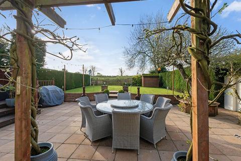 3 bedroom end of terrace house for sale, Tail Mill Lane, Merriott, Somerset, TA16