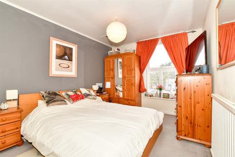 1 bedroom maisonette for sale, Hyperion Walk, Horley, Surrey