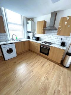 2 bedroom flat to rent, Argyle Road, Ilford IG1