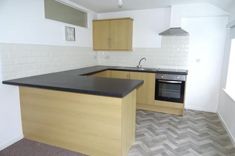 3 bedroom flat to rent, Flat 1, 21 High Street, Llangefni, Gwynedd