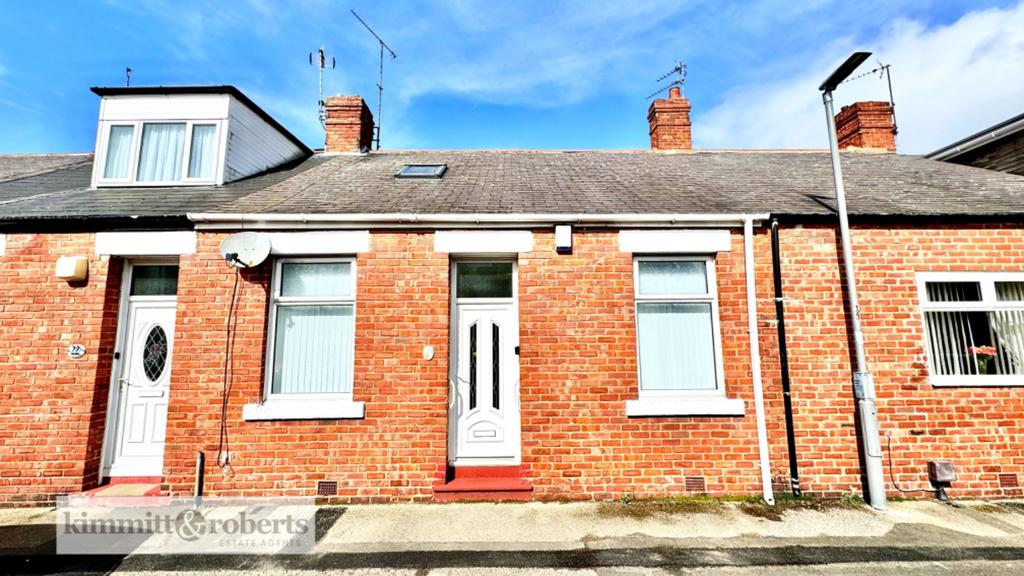 Vincent Street, Seaham, Durham, SR7 2 bed terraced bungalow £84,950