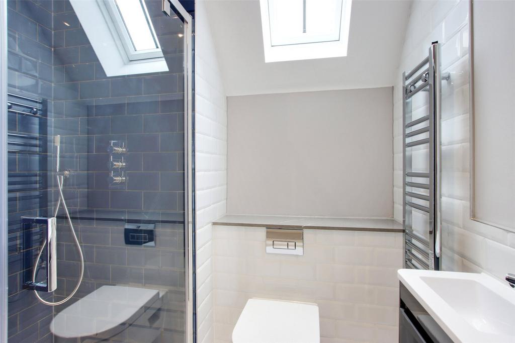 2 Cedar Place Ensuite