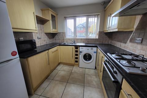 3 bedroom townhouse for sale, Wilbraham Road, Whalley Range, Manchester. M16 8GL