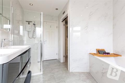 44 Hubbards Chase, Hornchurch, RM11 3DJ