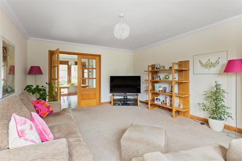 3 bedroom detached house for sale, Inchcross Drive, Bathgate EH48