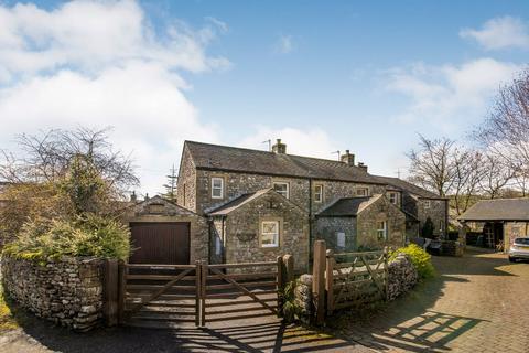 3 bedroom end of terrace house for sale, Joes Close, Stainforth, Settle, BD24