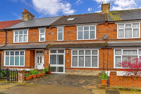 4 bedroom terraced house for sale, Meadow Road, Gravesend, Kent