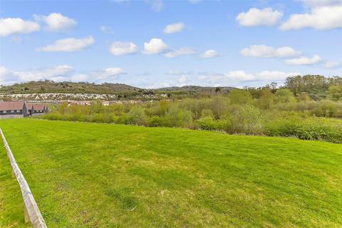 7 Orchid Road, Wouldham, Rochester, ME1 3YH