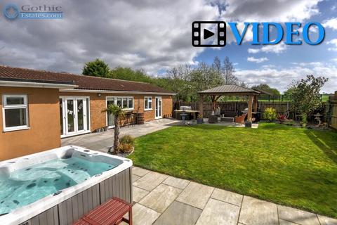 4 bedroom detached bungalow for sale, High Street, Arlesey, Beds, SG15 6SL