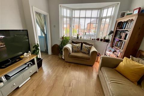 53 Handsworth Crescent, Sheffield, S9 4BN