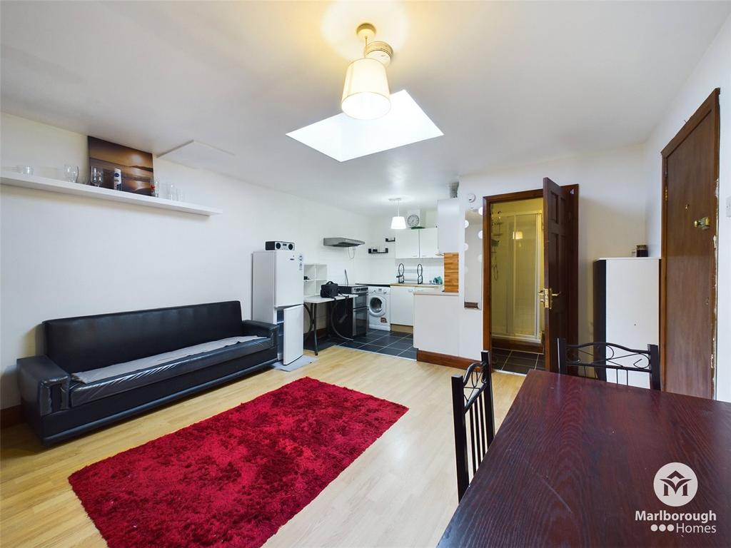 Reception &amp; Kitchen