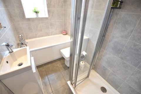 8 Treetops Close, London, SE2 0DN