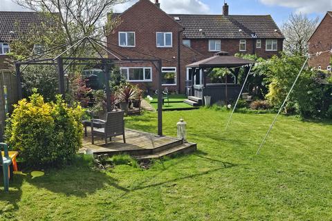4 bedroom semi-detached house for sale, Meadow Lane, Newark NG23